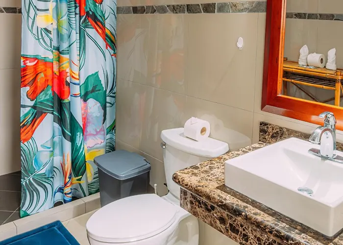 Hotel Tinajas Arenal Lakefront 3*