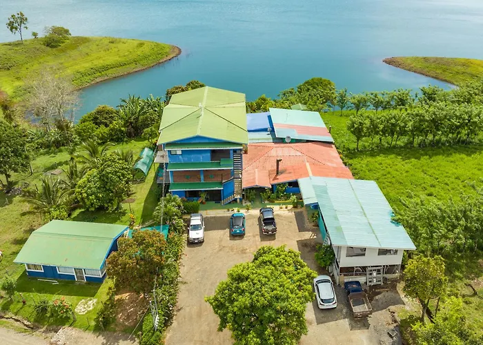 Hotel Tinajas Arenal Lakefront Nuevo Arenal