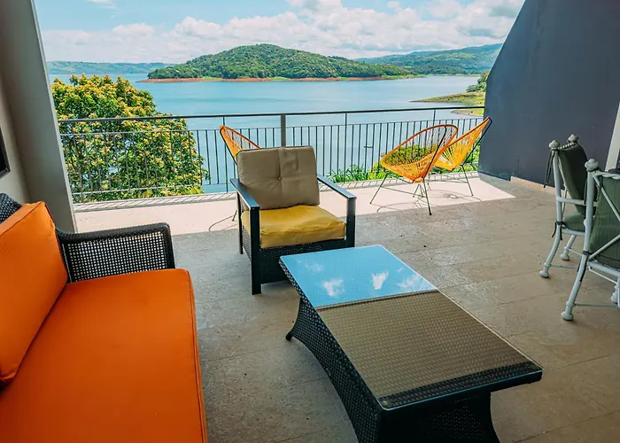 Tinajas Arenal Lakefront
