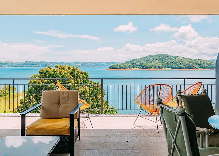 Tinajas Arenal Lakefront